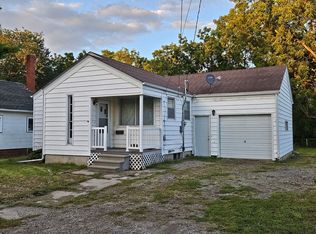 230 1st St S, Maynard, IA 50655