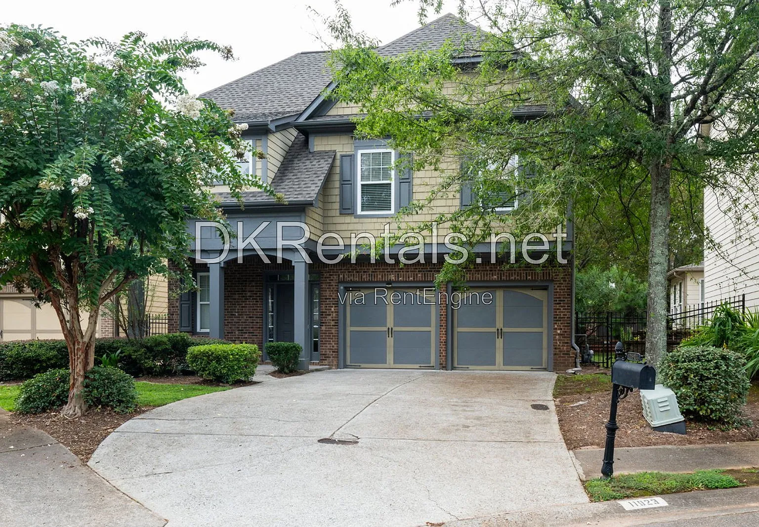 5 bed, 3.0 bath, 3312 sqft, $3,600 — Photo 1