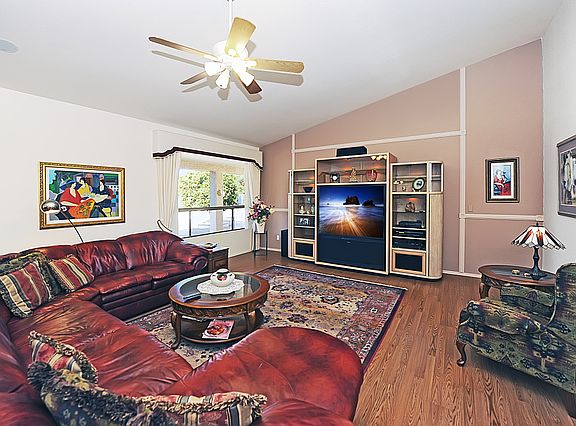 5th image of 5390 S Tanglewood Dr