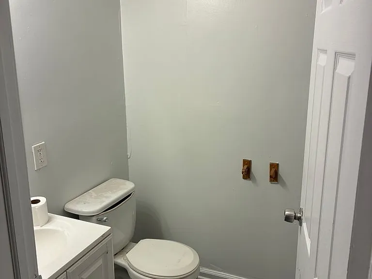 310 Hampshire St #16 — Photo 3
