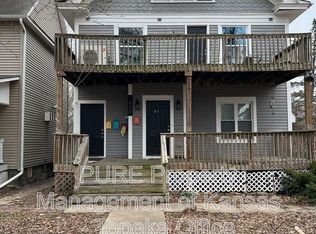 1620 SW College Ave APT 1, Topeka, KS 66604