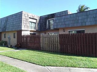 6102 Waterview Cir, Palm Springs, FL 33461