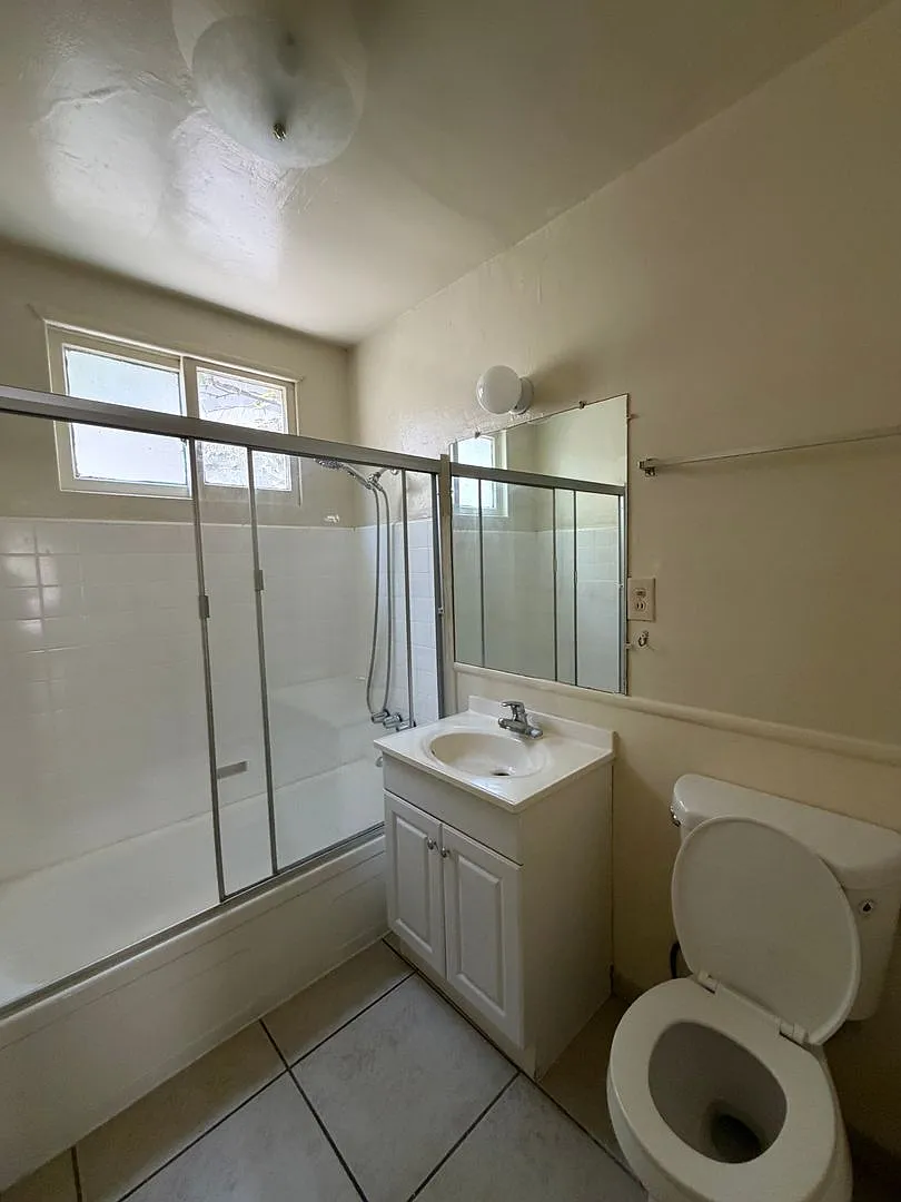 3326 S Durango Avenue — Photo 4