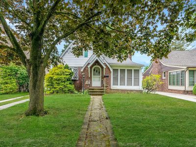 155 Carman Avenue, East Rockaway, NY, 11518