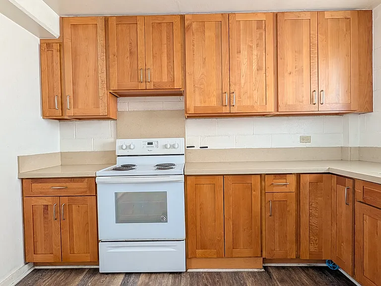 926 Pumehana St #3 — Photo 3