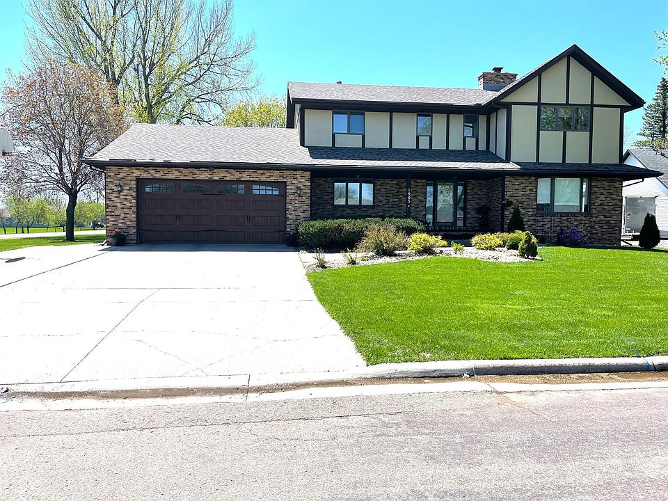 1st image of 1905 Driftwood Ave