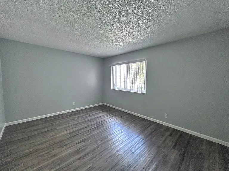 2915 Norcade Cir — Photo 6