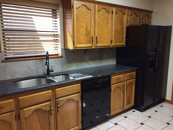 2nd image of 344 San Saba St