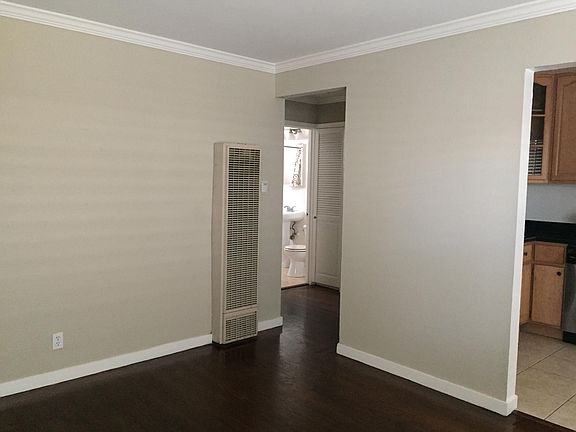 3rd image of 2818 Taraval St