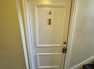 309 Chanel Ct APT 4, Louisville, KY 40218