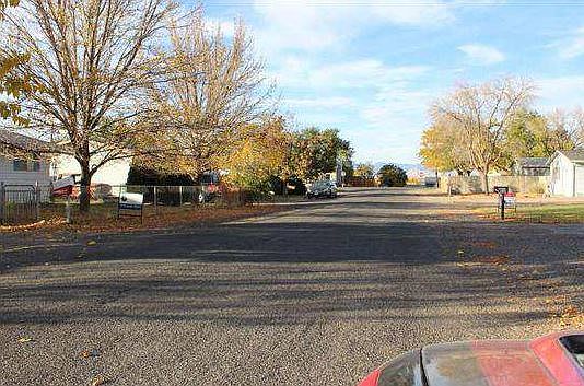 2nd image of 323 Acoma Dr