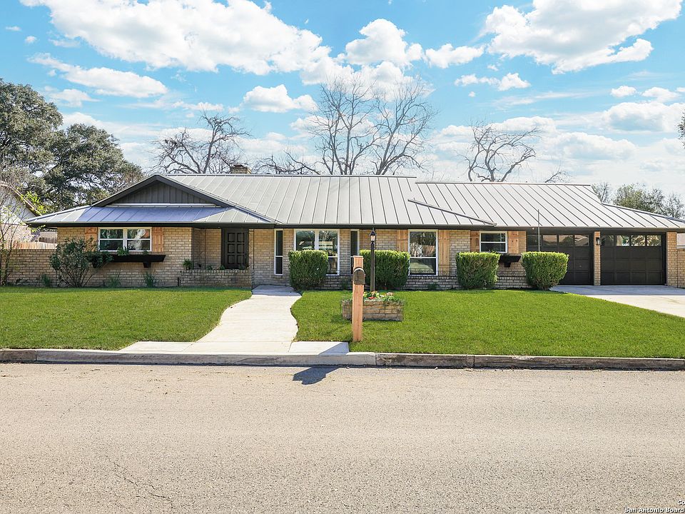 1st image of 626 Fawndale LN
