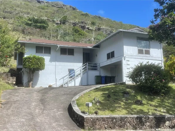 389 Mamaki St, Honolulu, HI 96821
