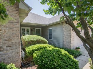 1917 Margaret Ct, Aurora, IL 60505