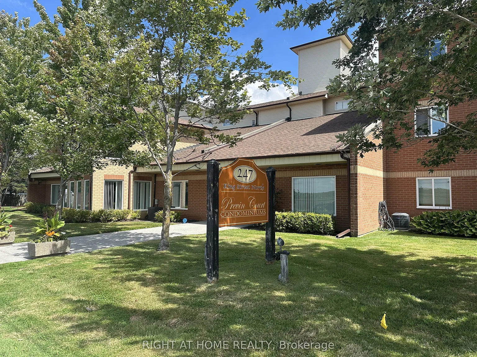 2 bed, $2,200 — Photo 1