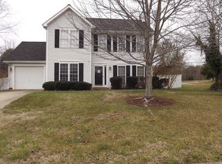 5209 Willow Ridge Dr, Summerfield, NC 27358