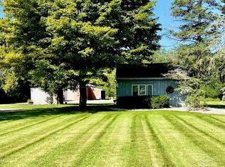 3675 Hackett Rd, Saginaw, MI 48603