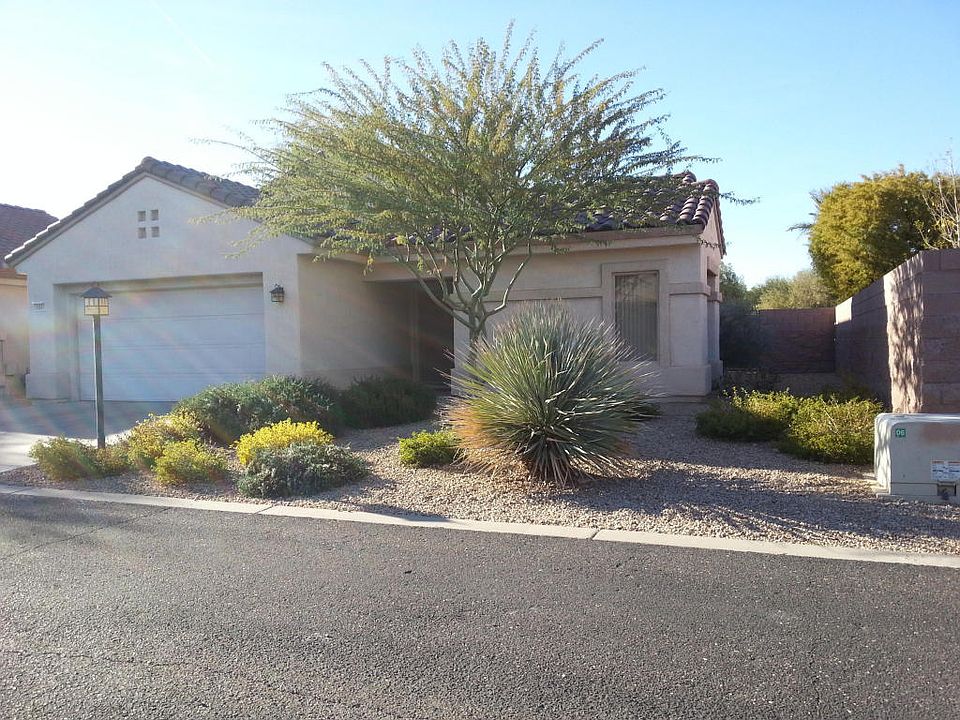 1st image of 15961 W Autumn Cir