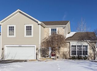 7329 Atkinson Cir, Plainfield, IL 60586