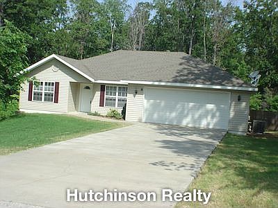 1st image of 8 Warton Ln