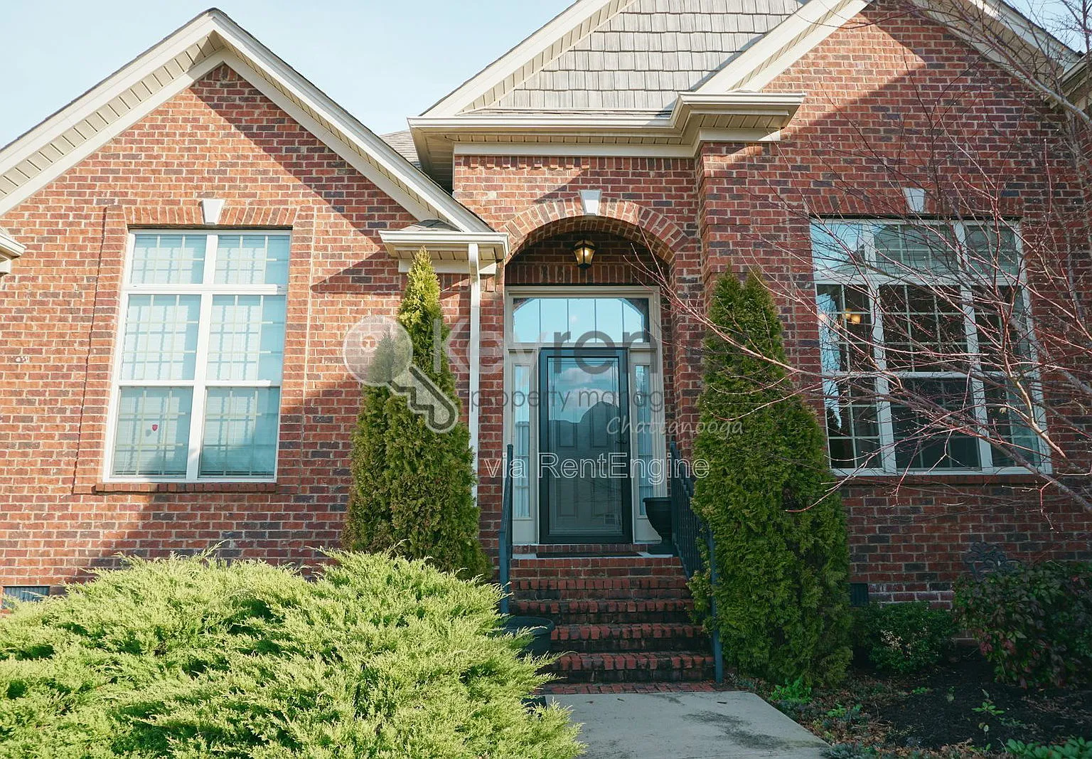 4 bed, 2.5 bath, 2519 sqft, $2,450 — Photo 3