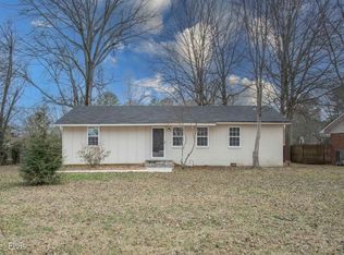 404 Adams St SW, Hartselle, AL 35640