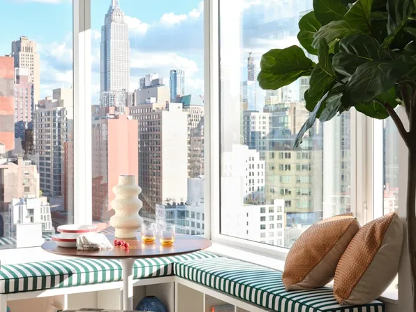 550 10th Avenue image 1 of 26