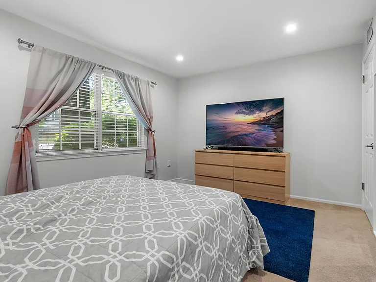7760 New Providence Dr #2 — Photo 24