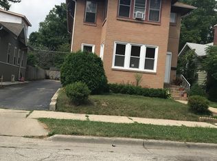 1024 Palmer Pl, Waukegan, IL 60085