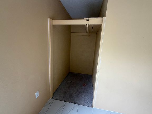 4th image of 735 Marcus Dr
