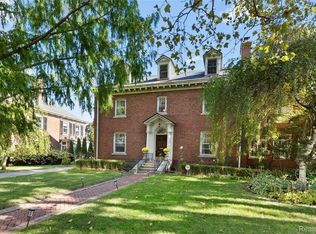 1450 Iroquois St, Detroit, MI 48214
