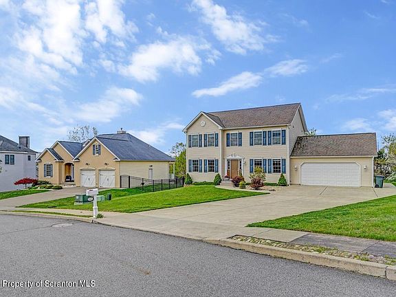 2nd image of 1511 Kozy Dr