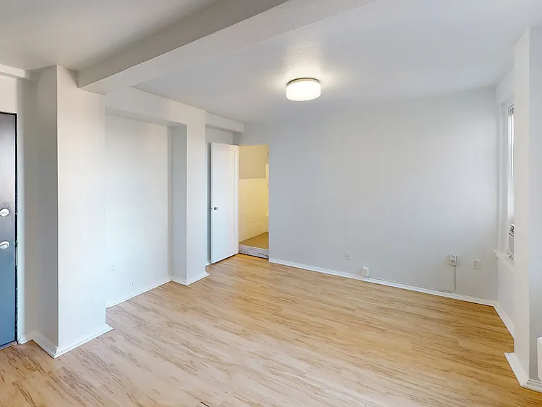 Dining/Living room