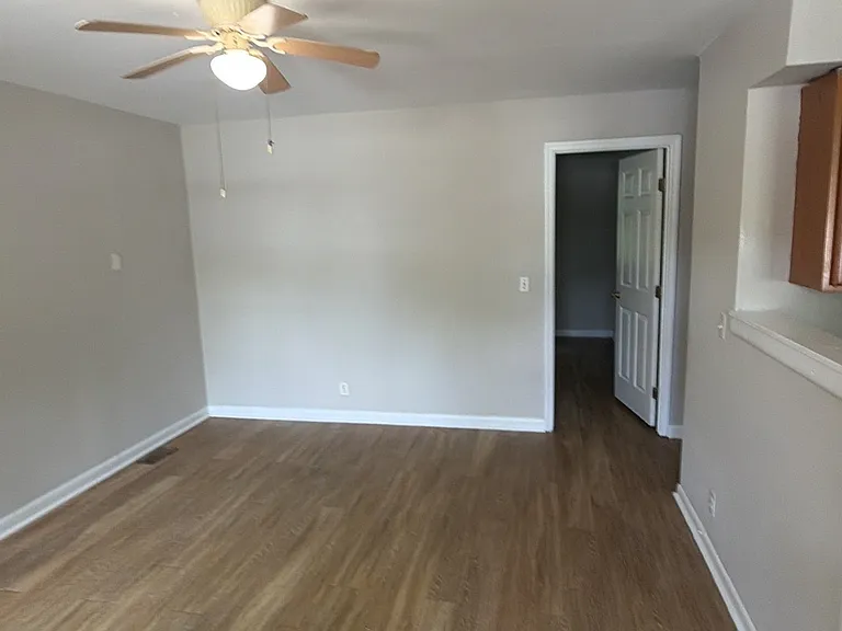 3351 White Pine Dr — Photo 2