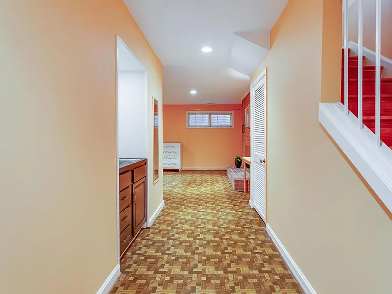 6063 Hardwick Pl — Photo 36