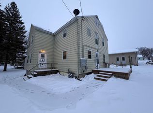 1420 Frank Hall Dr, Albert Lea, MN 56007