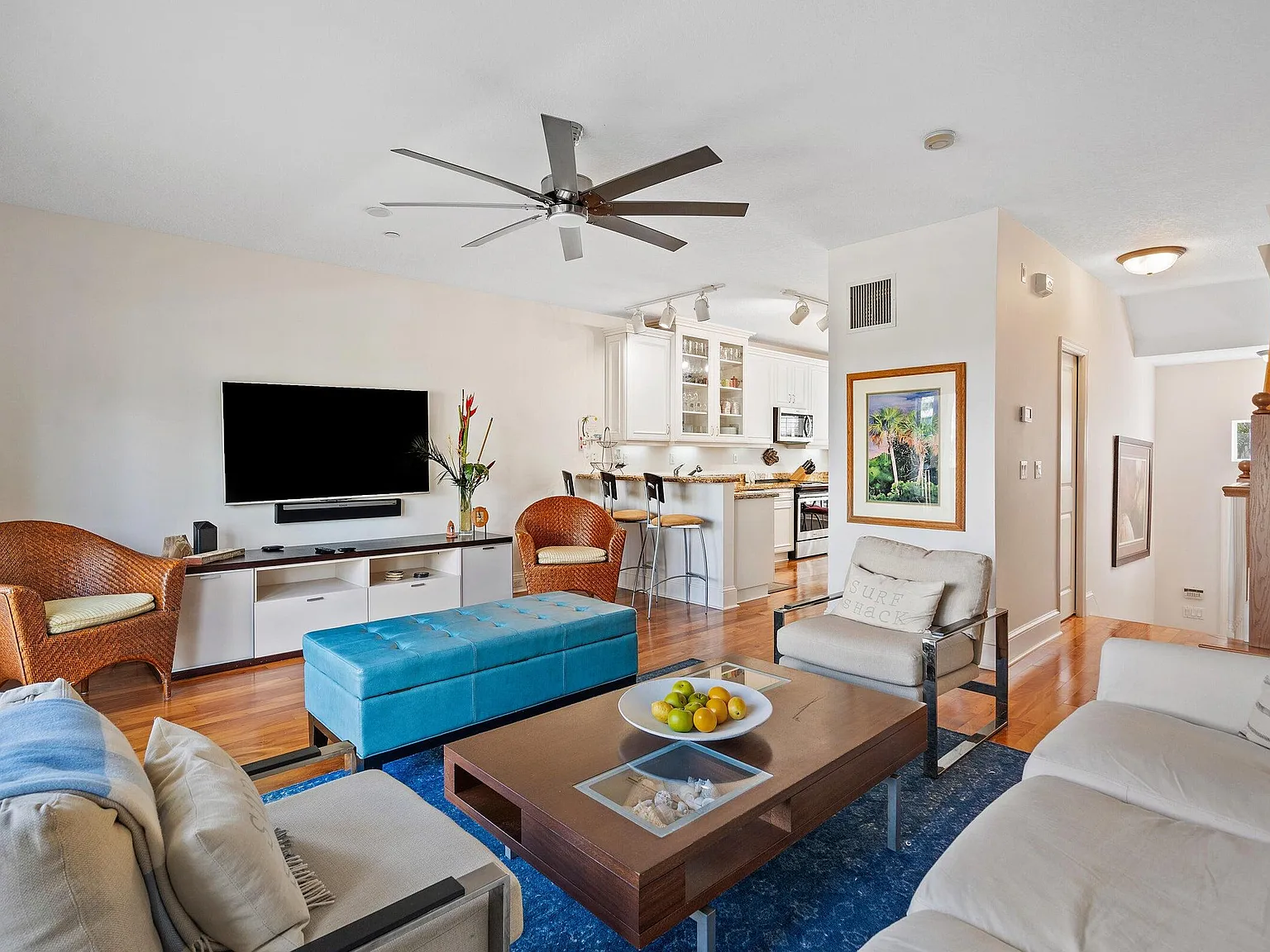 3 bed, 3.5 bath, 1709 sqft, $7,000 — Photo 4