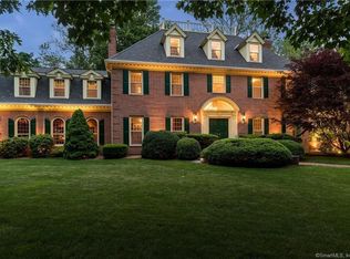 75 Wickford Pl, Madison, CT 06443