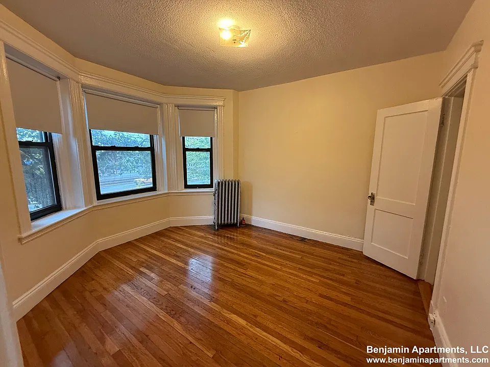 1156 Commonwealth Ave #33