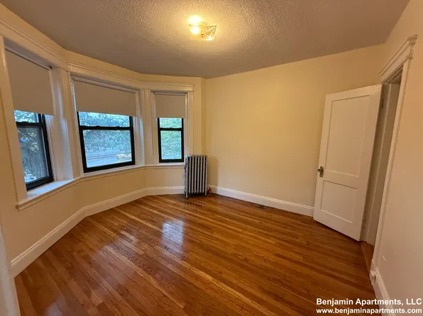 1156 Commonwealth Ave, Boston, MA