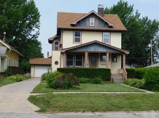 216 S Peterson St, Creston, IA 50801