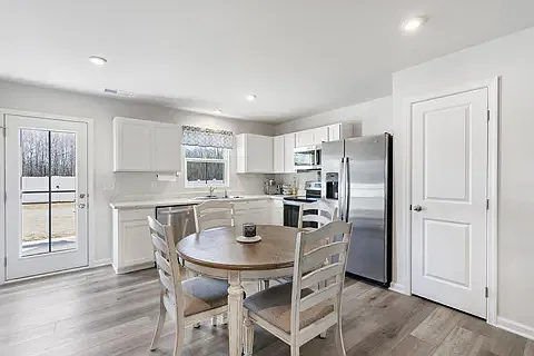 3 bed, 2.5 bath, 1244 sqft, $1,950 — Photo 4