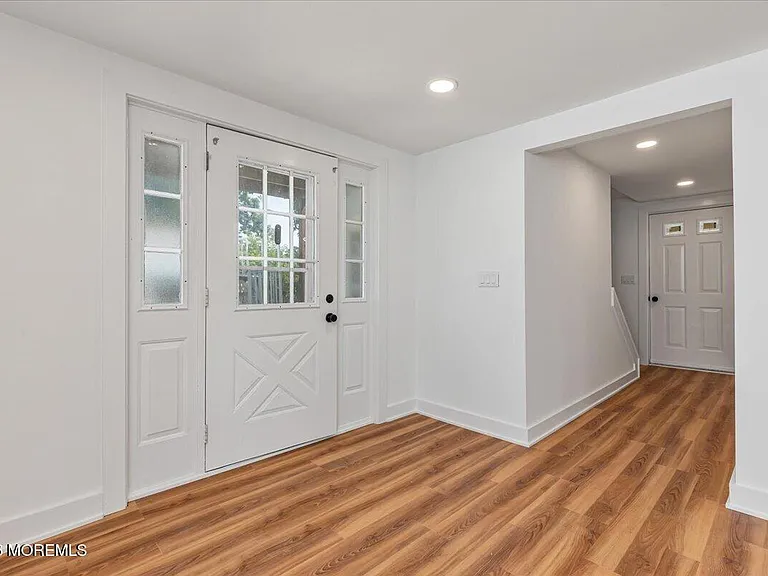 82 Neptune Ave #1/2 — Photo 5