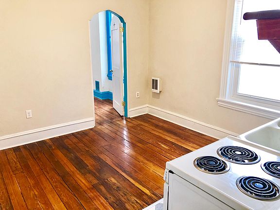 3rd image of 114 W Apsley St #2A