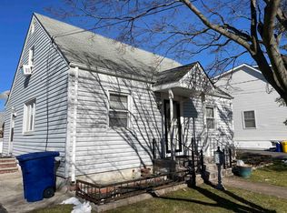 581 Terhune St, Teaneck, NJ 07666