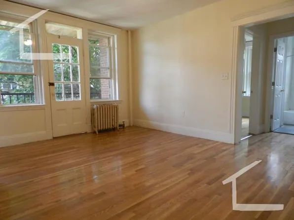 34 Quint Ave #21U, Allston, MA 02134