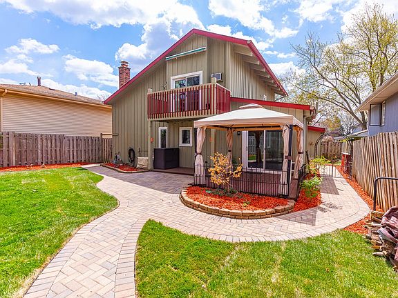 3rd image of 2652 Zurich Ct