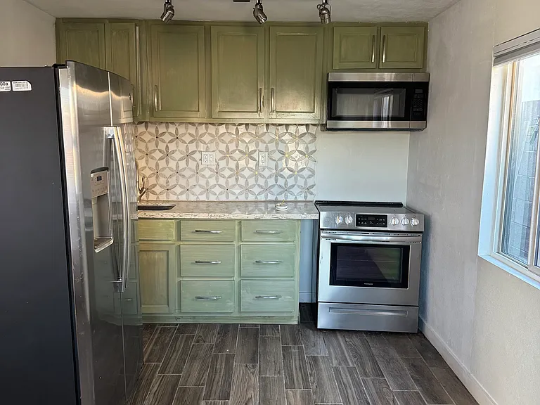 245 N Colorado St #1/2 — Photo 4