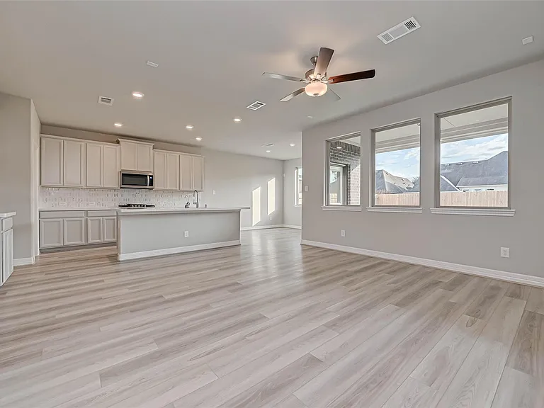 3433 Acacia Grove Ln — Photo 7