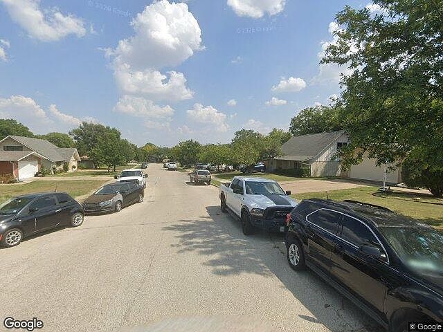 Exterior Neighborhood (street photo)